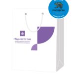 Пакет подарочный, бумажный, 20*26, 200 гр., с люверсами, ручка шнур, с логотипом Медиэстетик, Санкт-Петербург